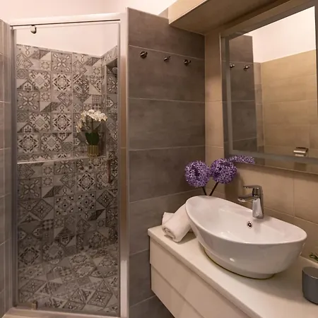 Serenity Apartment Balatonalmadi