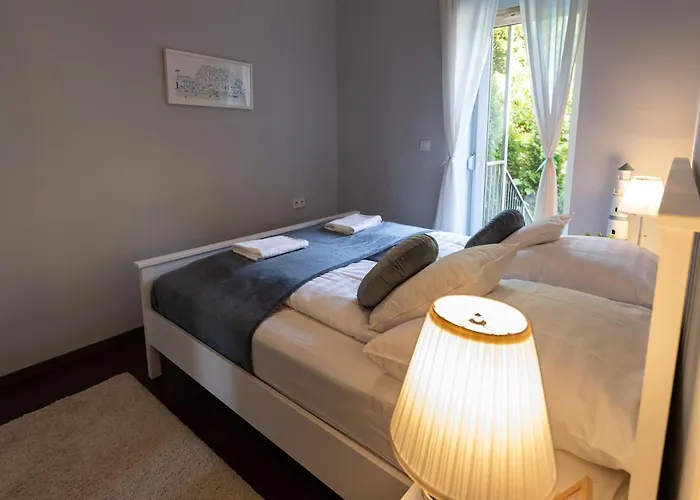 Serenity Apartment *